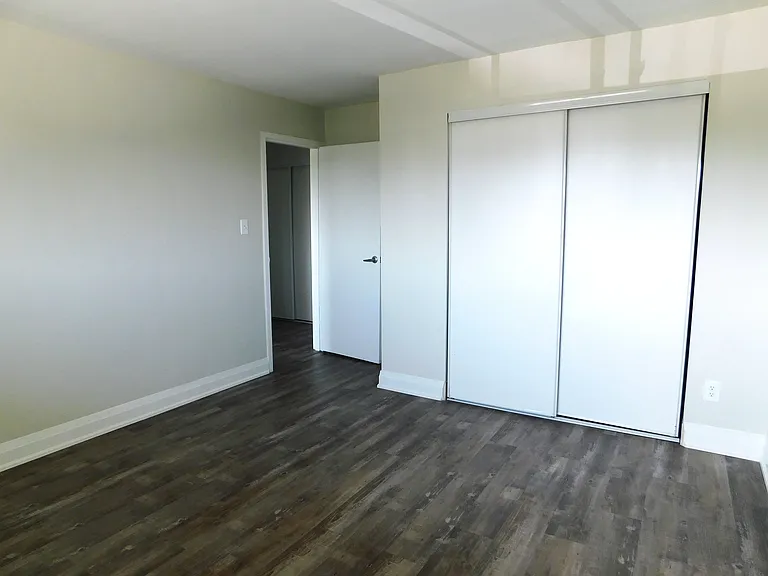 295 Home St — Photo 9