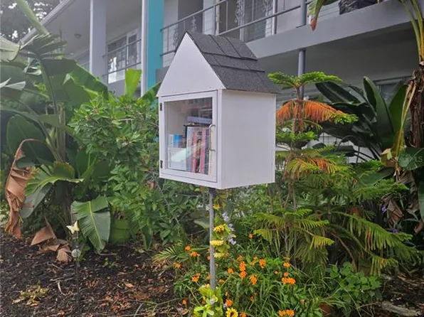 4295 58th Way N APT 1702, Kenneth City, FL 33709