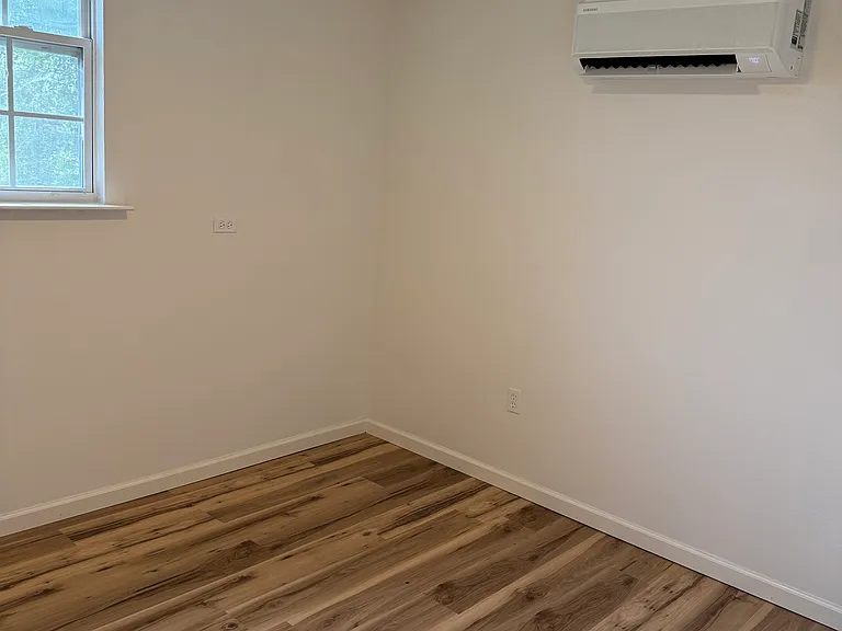 119 Wayman Dr — Photo 8