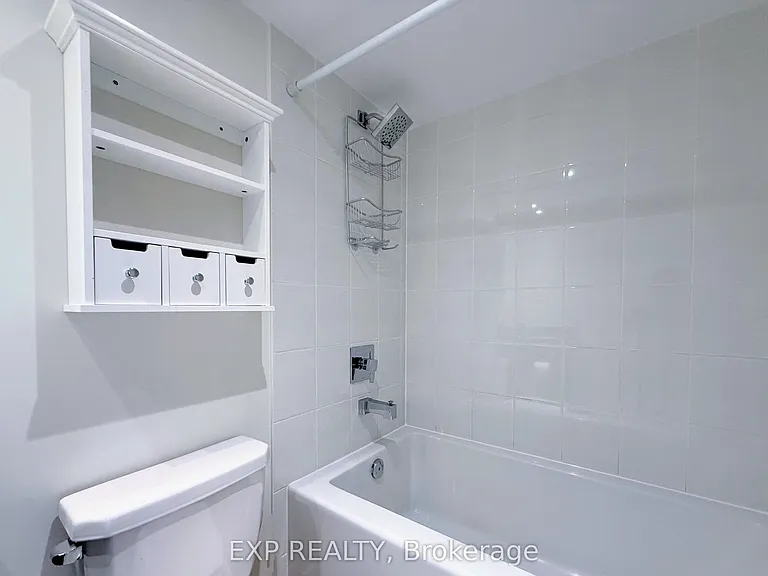 400 Adelaide St E #702 — Photo 10