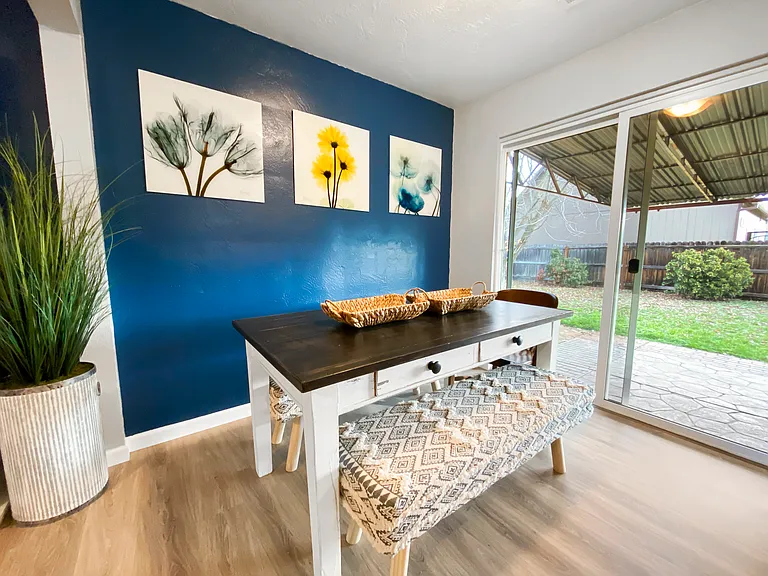 1302 Ross Ln N — Photo 8