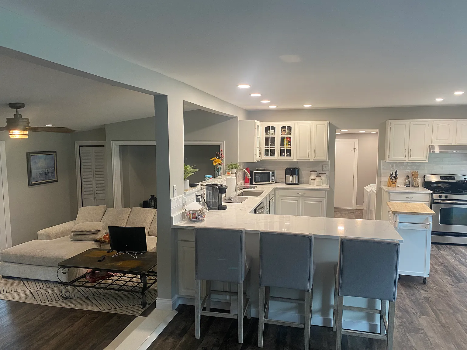3 bed, 1900 sqft, $3,750 — Photo 3
