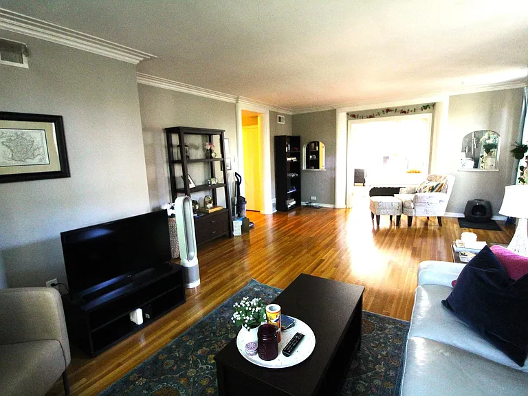2710 Shady Ave #3 — Photo 3