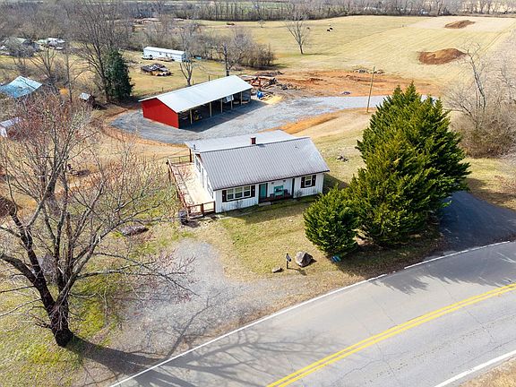 3rd image of 337 Fires Creek Road