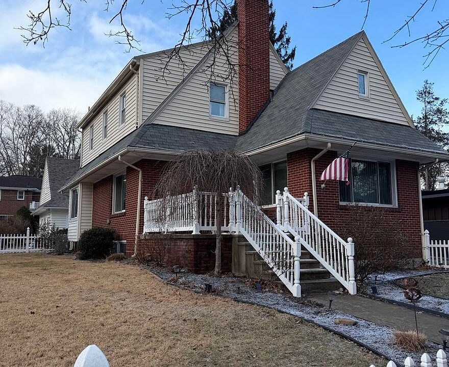 1st image of 3412 Oneida Ave