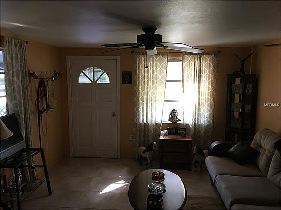 5th image of 10 Warren Ave