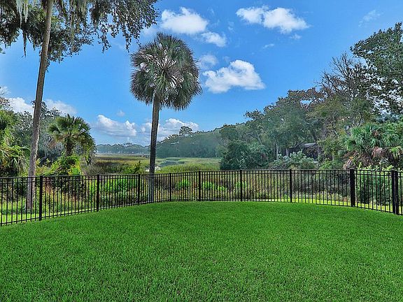 5th image of 13630 N Marsh Harbor Dr