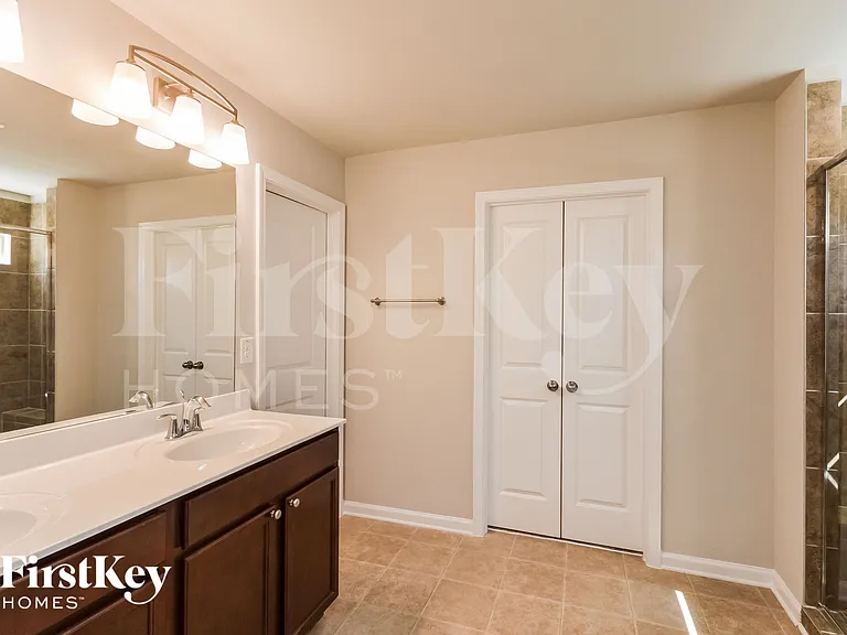 3508 Wheeler Ln — Photo 8
