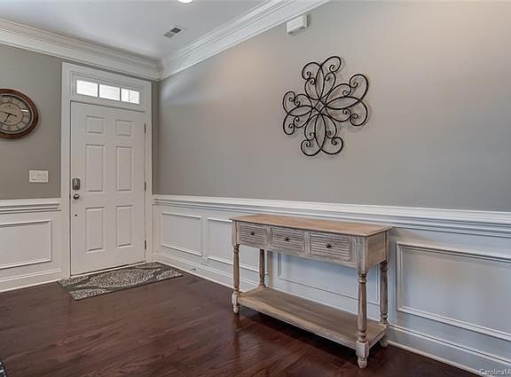 4th image of 2531 Logan Caroline Ln