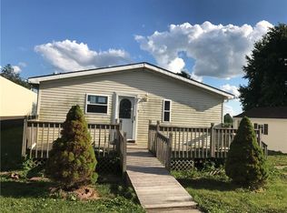 1782 F Ave, Knoxville, IA 50138