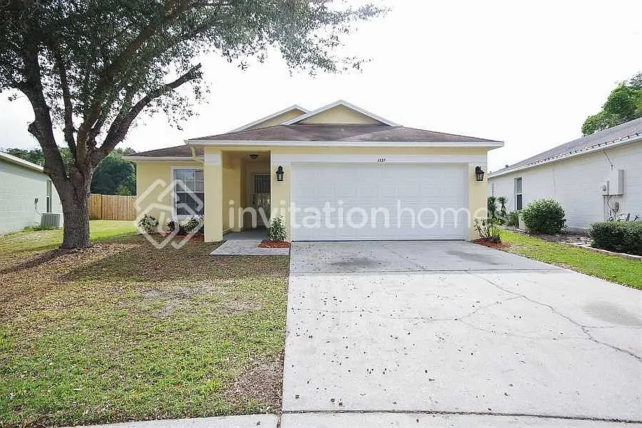 1537 Sunset View Cir