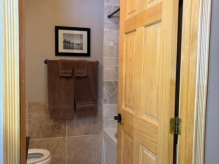 1354 Carinthia Ln — Photo 15