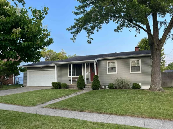 1308 Huntington Dr, Owosso, MI 48867