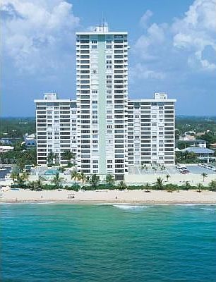 5th image of 3900 Galt Ocean Dr APT 416