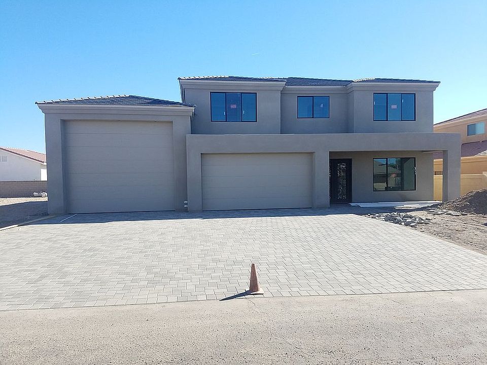1st image of 742 Paseo Granada