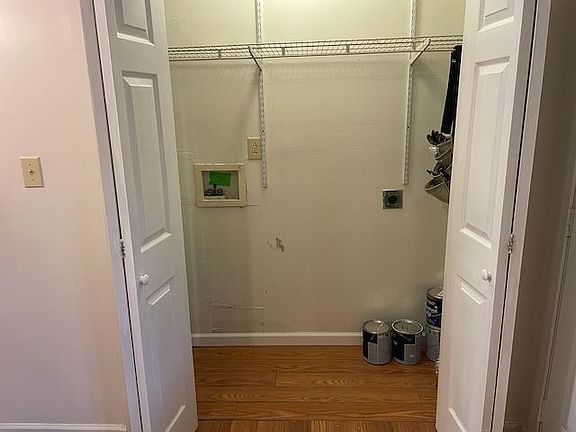 4th image of 408 N Lexington Ave #A
