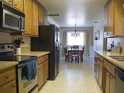 3rd image of 2788 Alhambra Dr