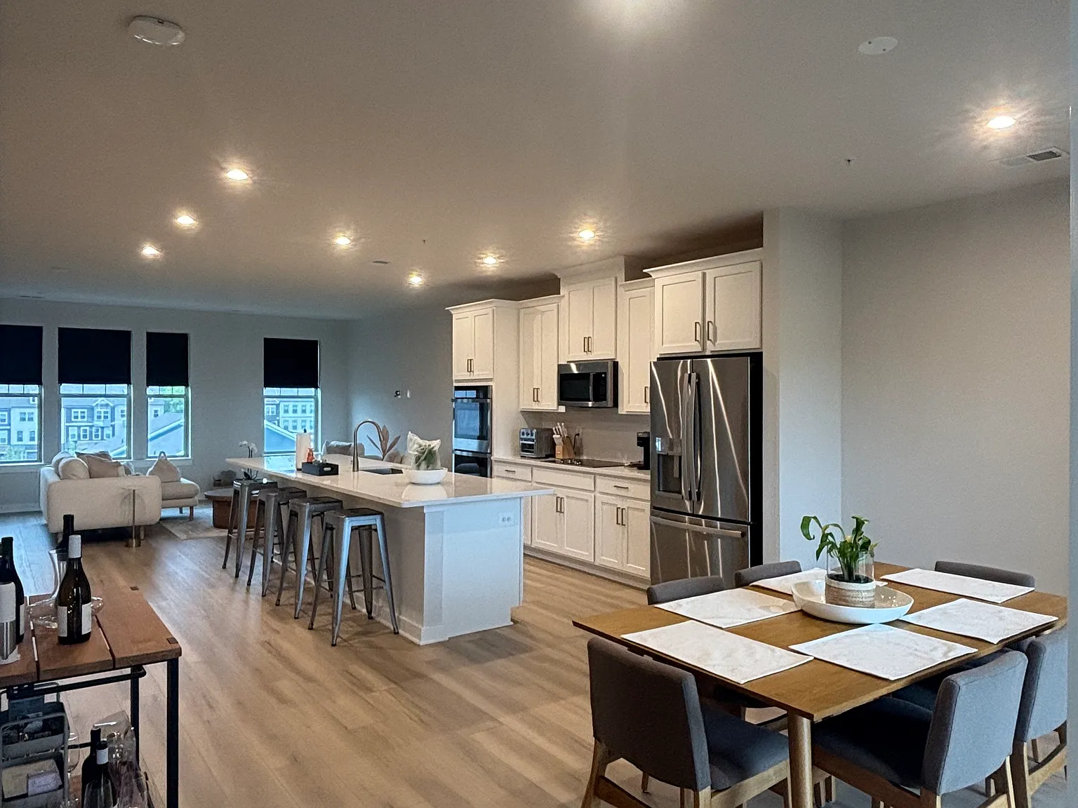 1 bed, 2544 sqft, $1,150 — Photo 3