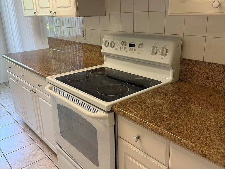 1301 S Atlantic Blvd #233C — Photo 4