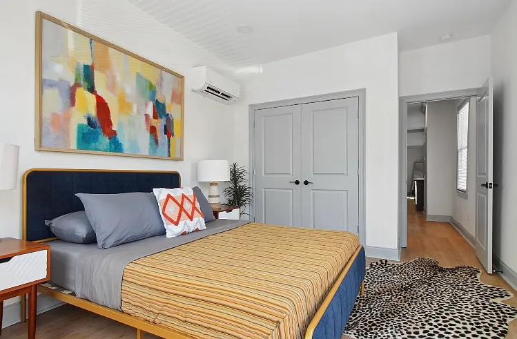 2 bed, 900 sqft, $2,500 — Photo 4