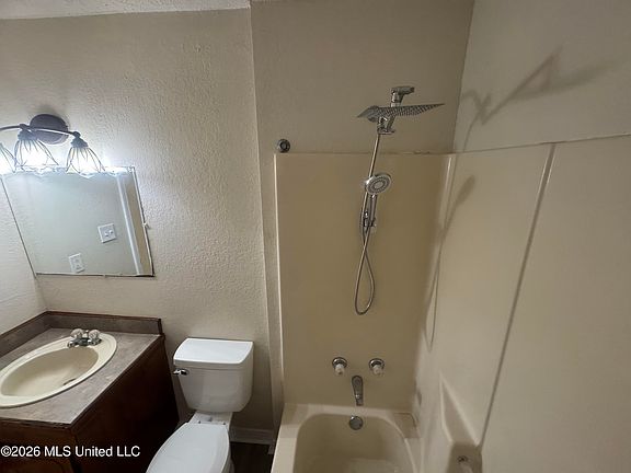 5th image of 108 A B Thompson St