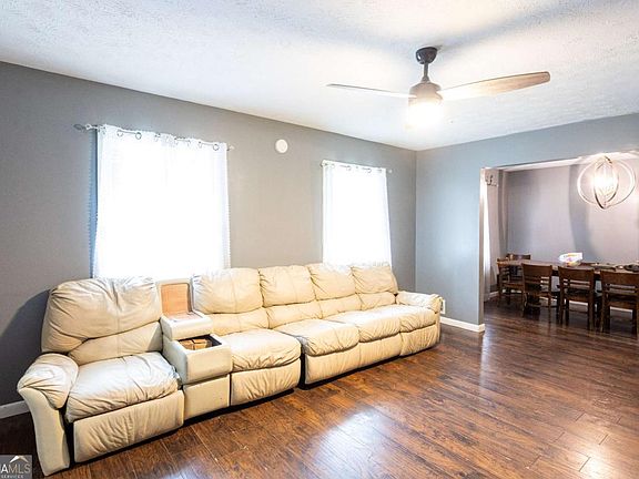 5th image of 1535 Flat Shoals Rd SW