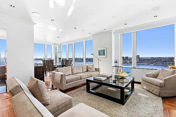 Sold by Compass | media 1