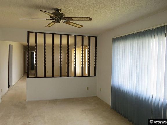 3rd image of 32 Arroyo Ln