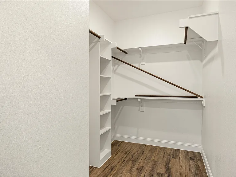 5714 Barkridge Dr — Photo 19