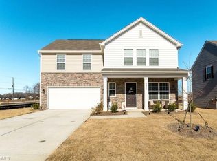 6015 Red Pheasant Dr, Kernersville, NC 27284