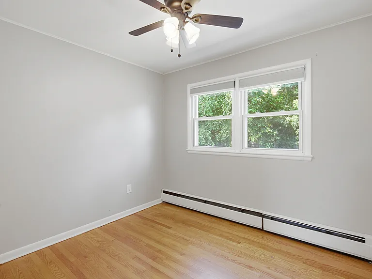 35 Fountain Ave — Photo 8