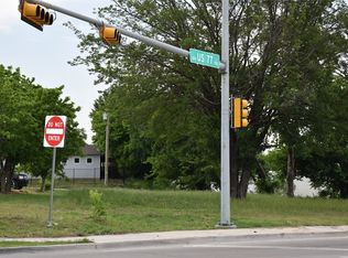 600 S Rogers St, Waxahachie, TX 75165