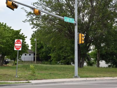 600 S Rogers St, Waxahachie, TX, 75165