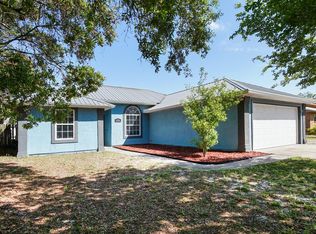 558 N Lakeshore Dr, Panama City Beach, FL 32413