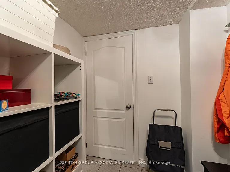 57 Aziel St #LOWER — Photo 2