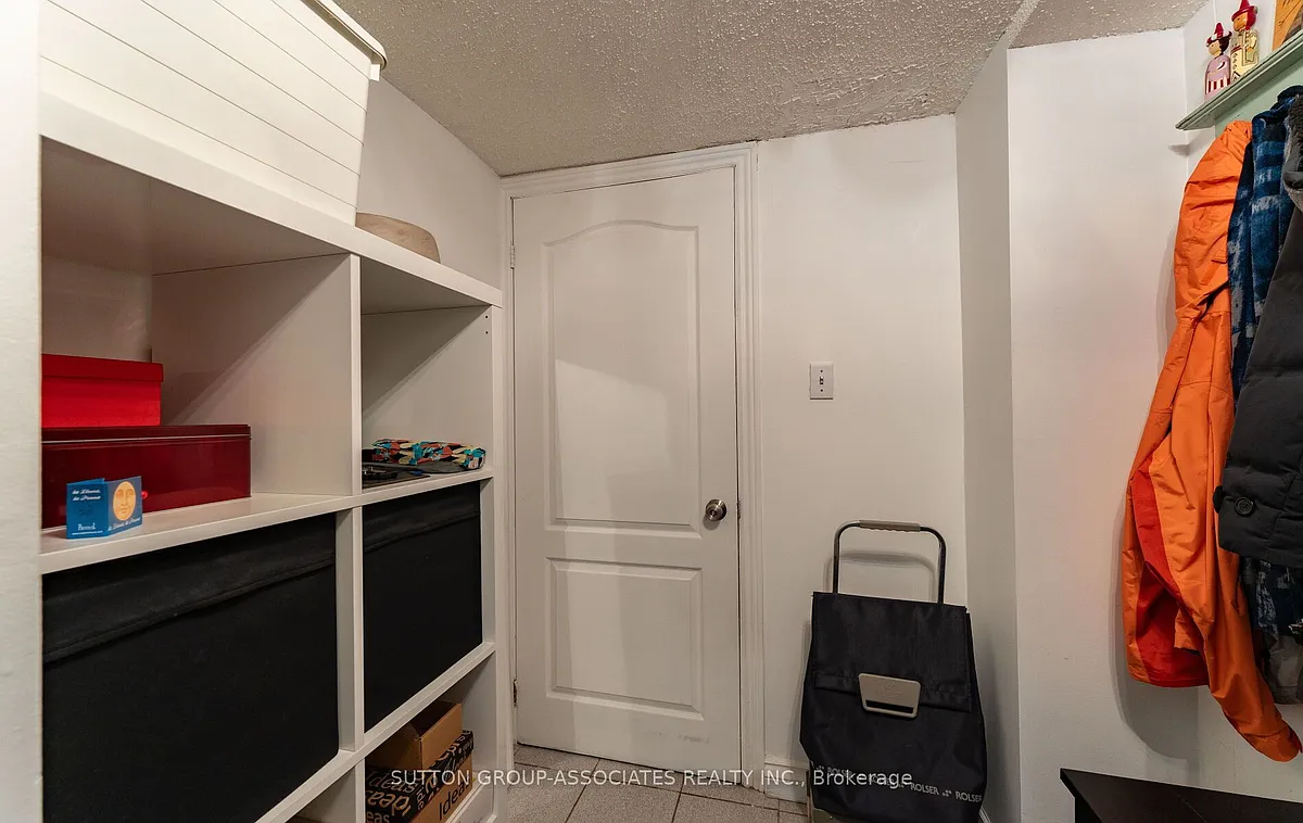 Building Photo - 57 Aziel St #LOWER