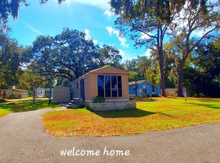 38561 Tarr Dr, Zephyrhills, FL 33540