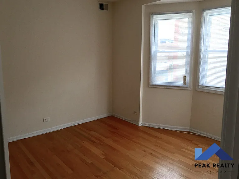 3128 N. Lincoln Ave. — Photo 7