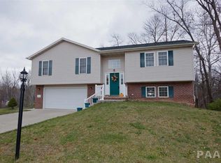 301 Independence Dr, East Peoria, IL 61611