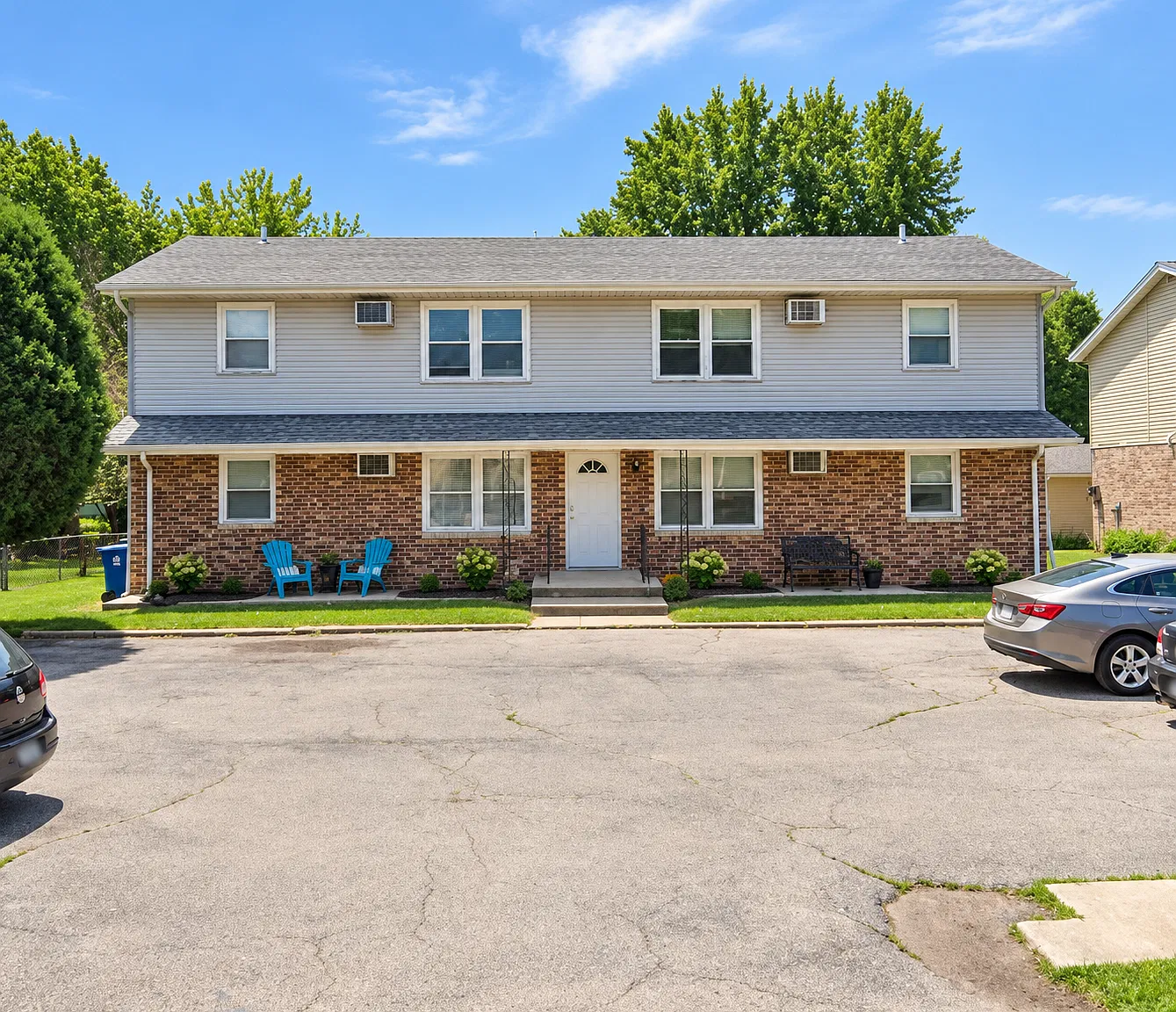 2 bed, 865 sqft, $1,285 — Photo 1