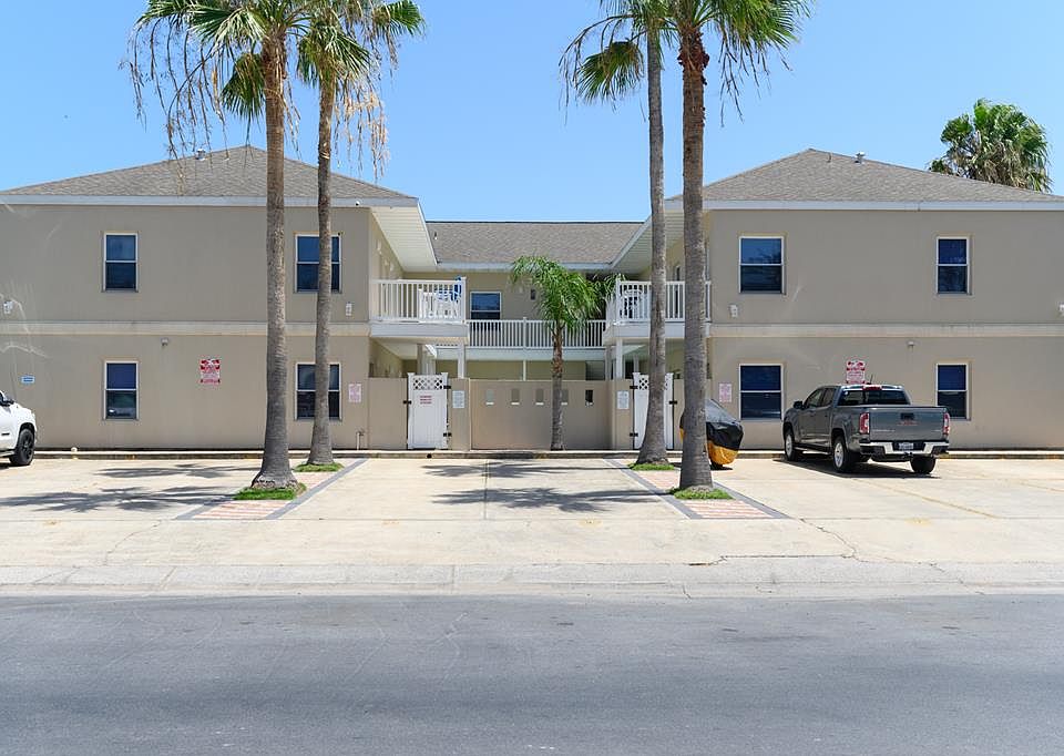 1st image of 125 E Esperanza St #9