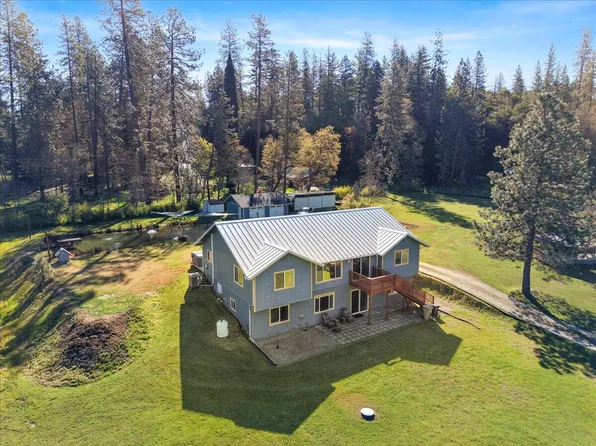 649 Pleasant Valley Rd, Merlin, OR 97532
