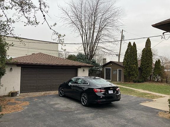3rd image of 4828 Grasselli St