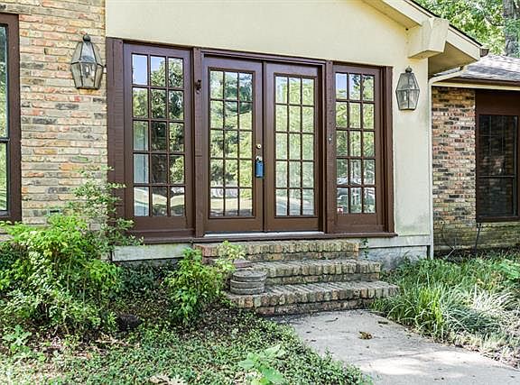 3rd image of 648 S Sorita Cir
