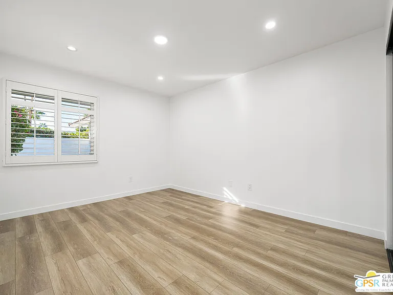 2750 E Vincentia Rd — Photo 52