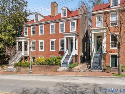 2206 E Broad St, Richmond, VA, 23223