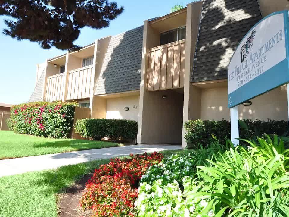 2nd image of 874 Home Ave