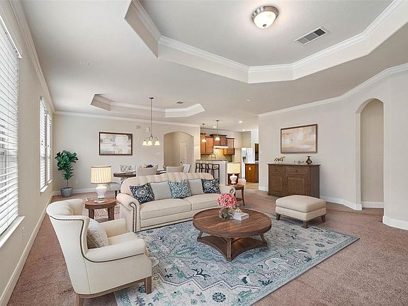 3rd image of 720 Saturnia Ln