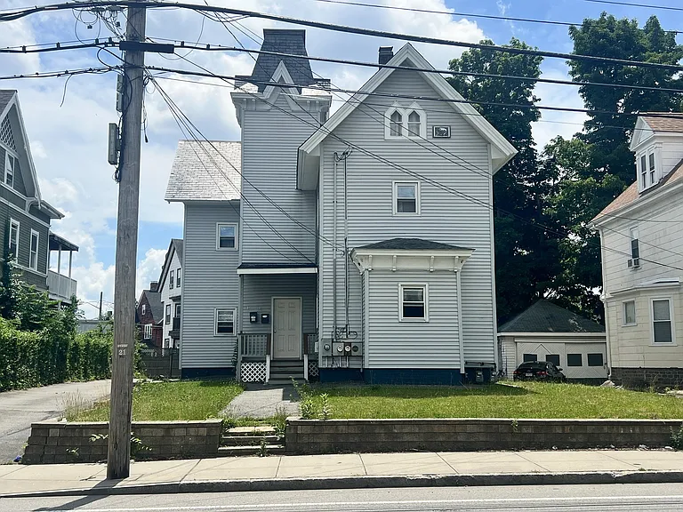 232 Pleasant St #1 — Photo 1