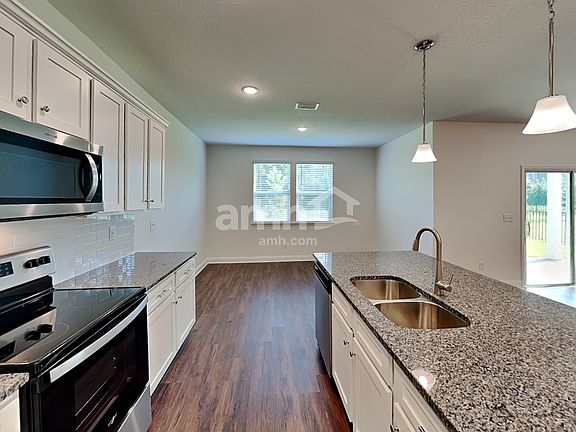 4th image of 293 Banyan Forest Dr